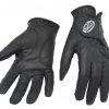 <br> <br>Luvas de equitação Horse Comfort na montanha