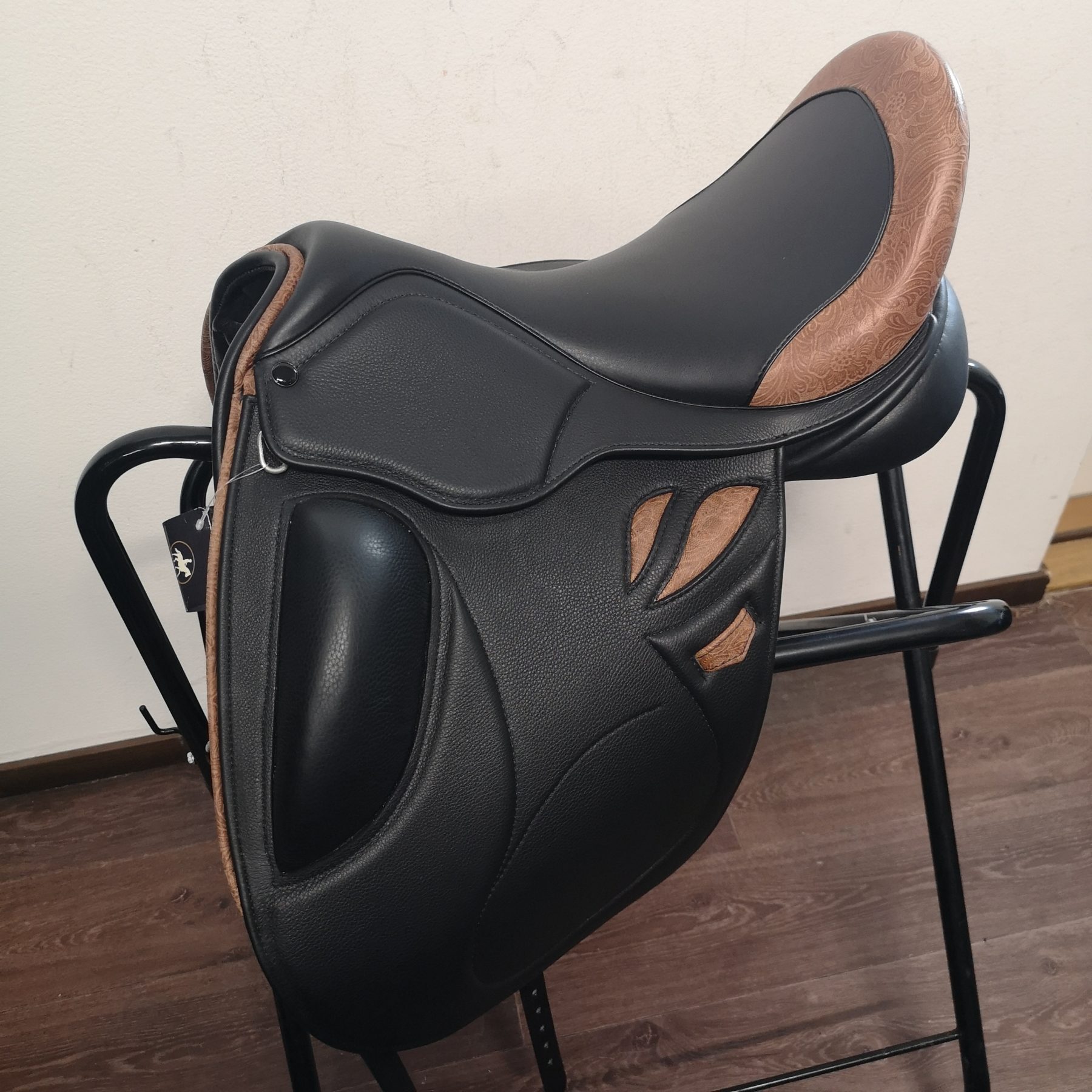 Milen Golegã Luxe Monoflap<br>Shoulderfree