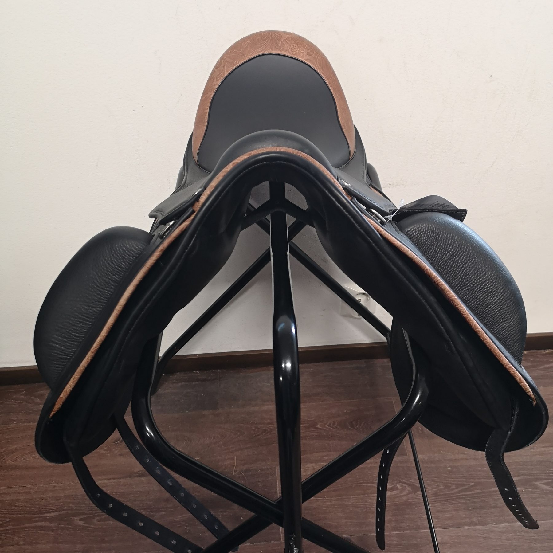 Milen Golegã Luxe Monoflap<br>Shoulderfree