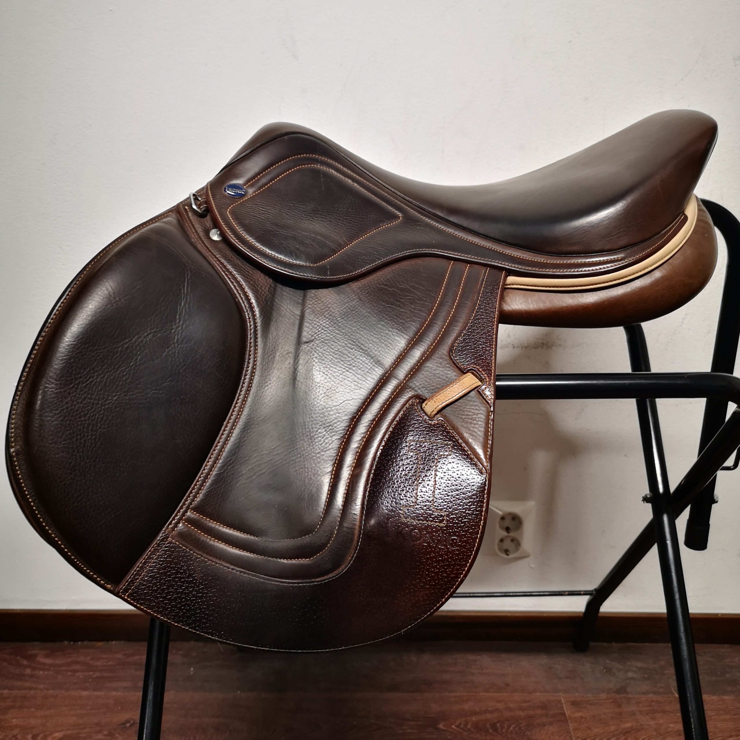 Ikonic Evolution Jumping