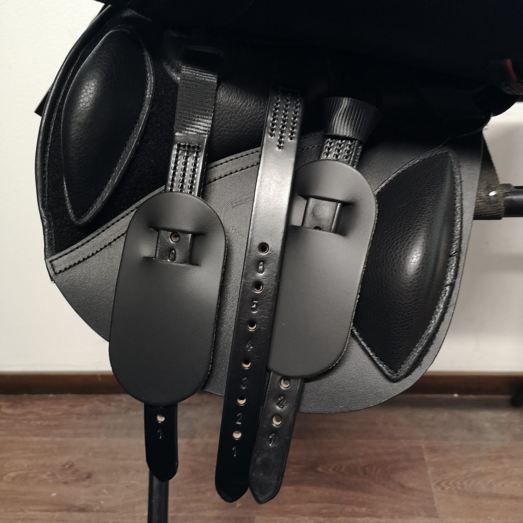 Kent & Masters R-series Jump <br>low wither