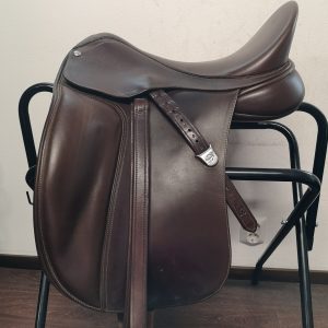 Bates Dressage Cair